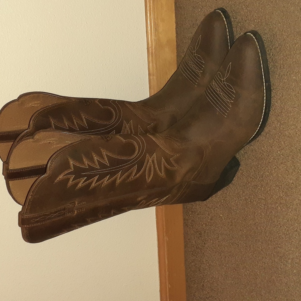 Ariat Heritage R Toe Western Boots